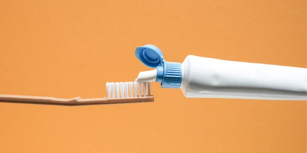 牙齒美白ptt網友常見問題三:自己買的牙齒美白產品會有效嗎?- 美白牙膏